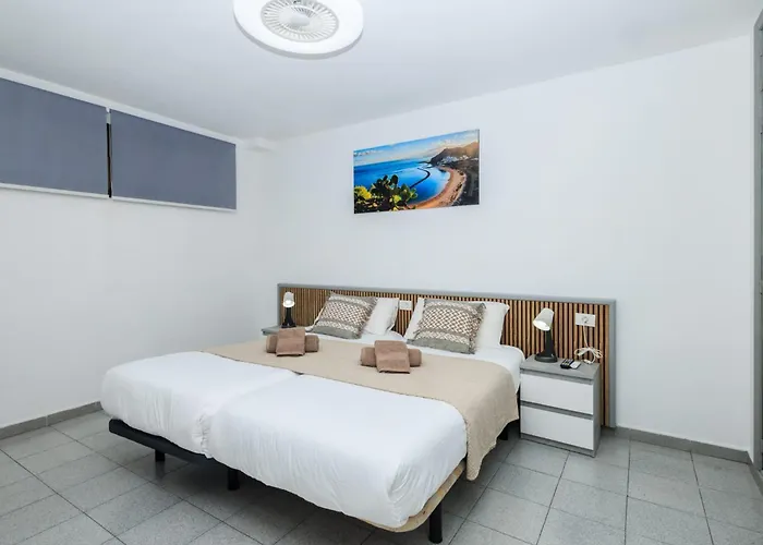 Cristianos Penthouse Alma Homes Appartamento *